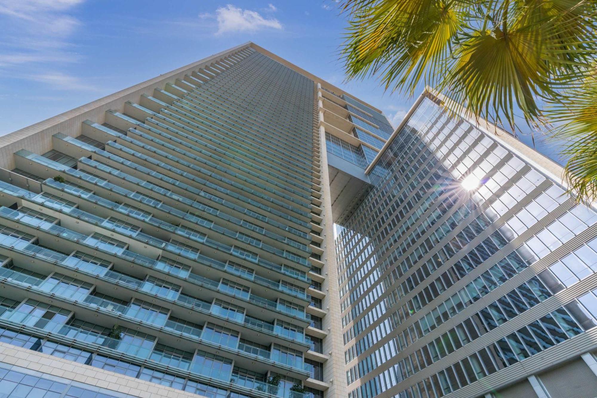 Apartment Silkhaus Modern With Balcony In Burj Daman Dubai